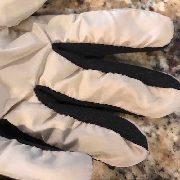 ❄️Weatherproof Brand Winter Gloves - Picture 6 of 8